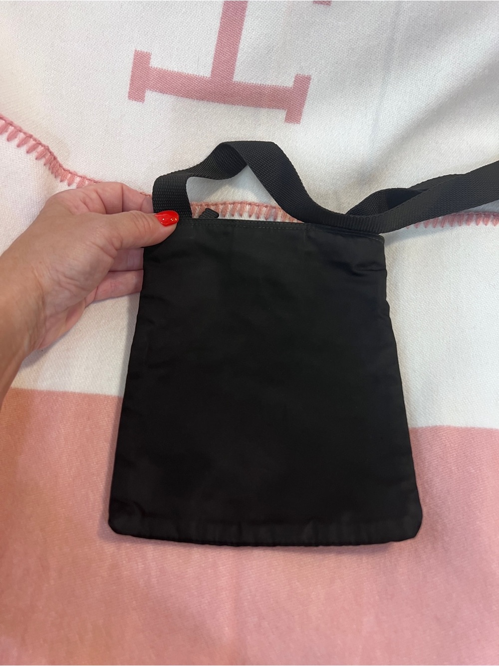 Prada🌟Black Nylon Small Crossbody Bag! Offers? - Picture 11 of 12